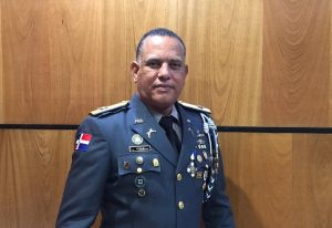 Director regional sureste llama población mantener cordura en navidad 