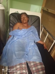 Hato Mayor, RD-  Un hombre hirió a su pareja sentimental de varias puñaladas en diferentes partes de su cuerpo, en un hecho registrado la madrugada de este sábado en el sector Las Chinas al norte del municipio Hato Mayor del Rey.