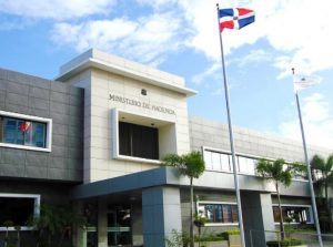 La calificadora de riesgo Standard & Poor’s informó que la perspectiva crediticia de República Dominicana subió de negativa a estable 
