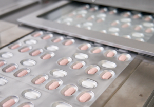 Pfizer publicó los resultados de la segunda fase de los ensayos clínicos de su pastilla contra el coronavirus, que confirmaron el alto nivel de efectividad 