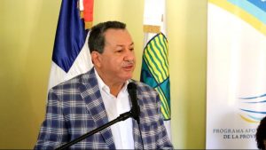Entregan más de 9 millones a empresas pymes en Pedernales