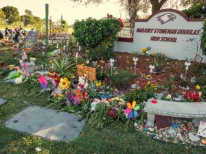 A un estudiante de la secundaria Marjory Stoneman Douglas, de Parkland (Florida), lo arrestaron tras amenazar por las redes sociales con cometer un tiroteo