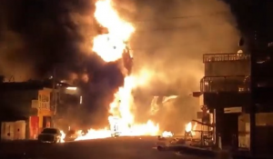 Suben a 60 los muertos por explosión de un camión cisterna en Haití