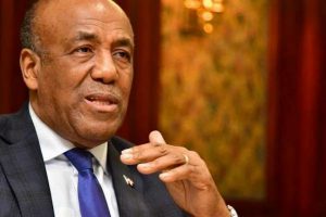Ministro de Energía y Minas defiende contrato Punta Catalina
