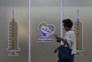 IÓmicron ya es dominante en el mundo, con casi un 60 % de casos 