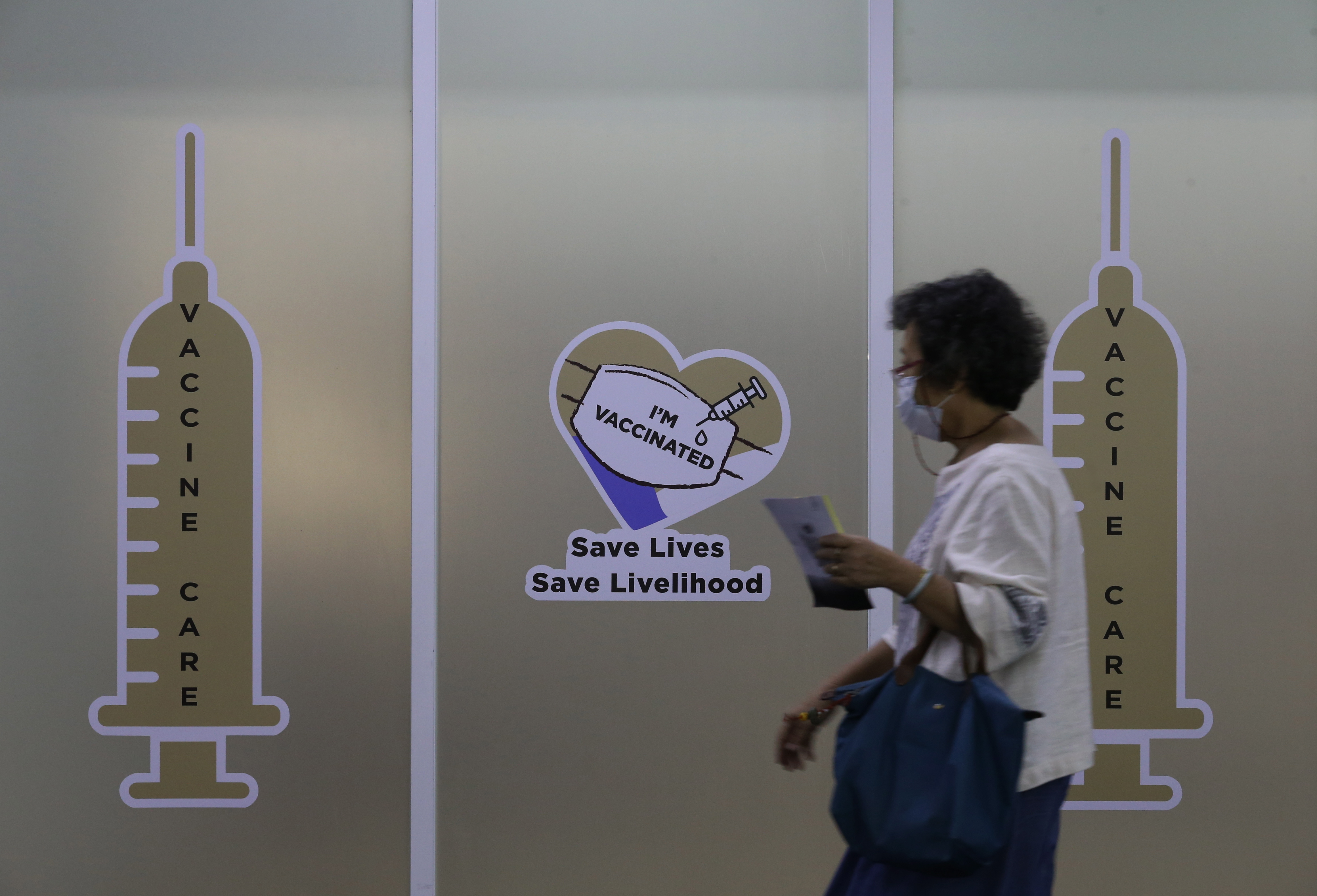 Ómicron ya es dominante en el mundo, con casi un 60 % de casos