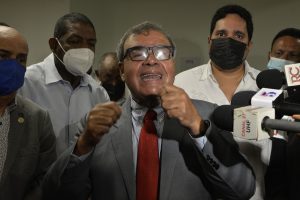 Presidente del CMD pide a padres enviar sus hijos a la escuela