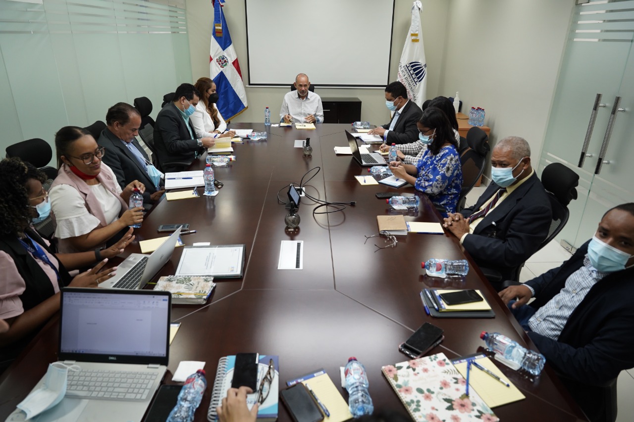 DGCP depositará ante la PGR informe sobre irregularidades en el Inabie