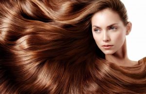 ¿Cómo afecta el clima tu cabello?