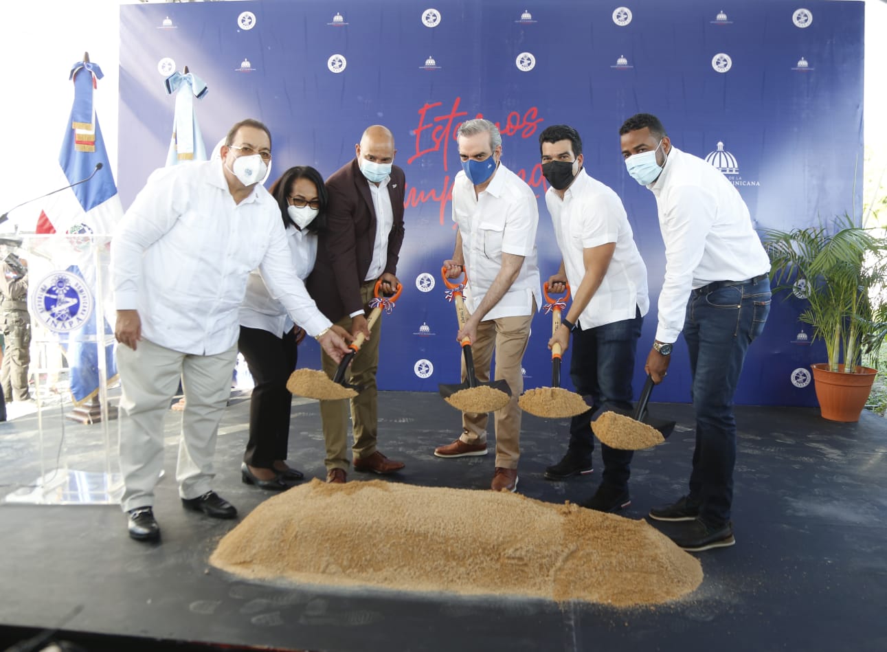 Dan primer palazo para construcción alcantarillado en Hato Mayor