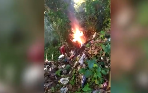 Hombre pierde la vida al caer vehículo por barranco e incendiarse 