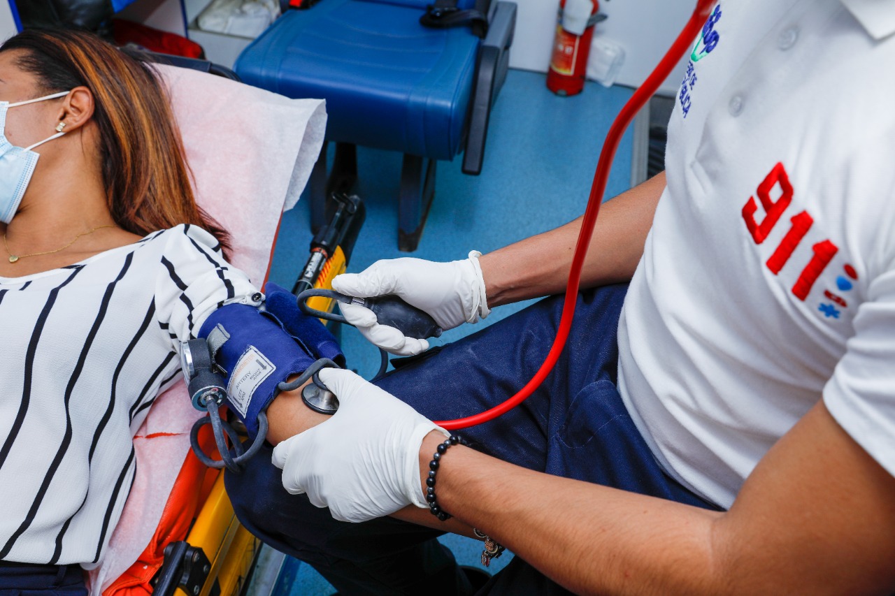 911 dice sobresalen emergencias de personas inconscientes en Año Nuevo