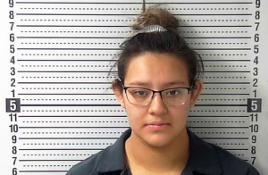 Madre de 18 años que tira a su bebé a la basura cuenta por qué lo hizo