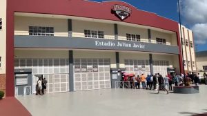 PN investiga incidente en el Julián Javier en que hirieron a fanáticos