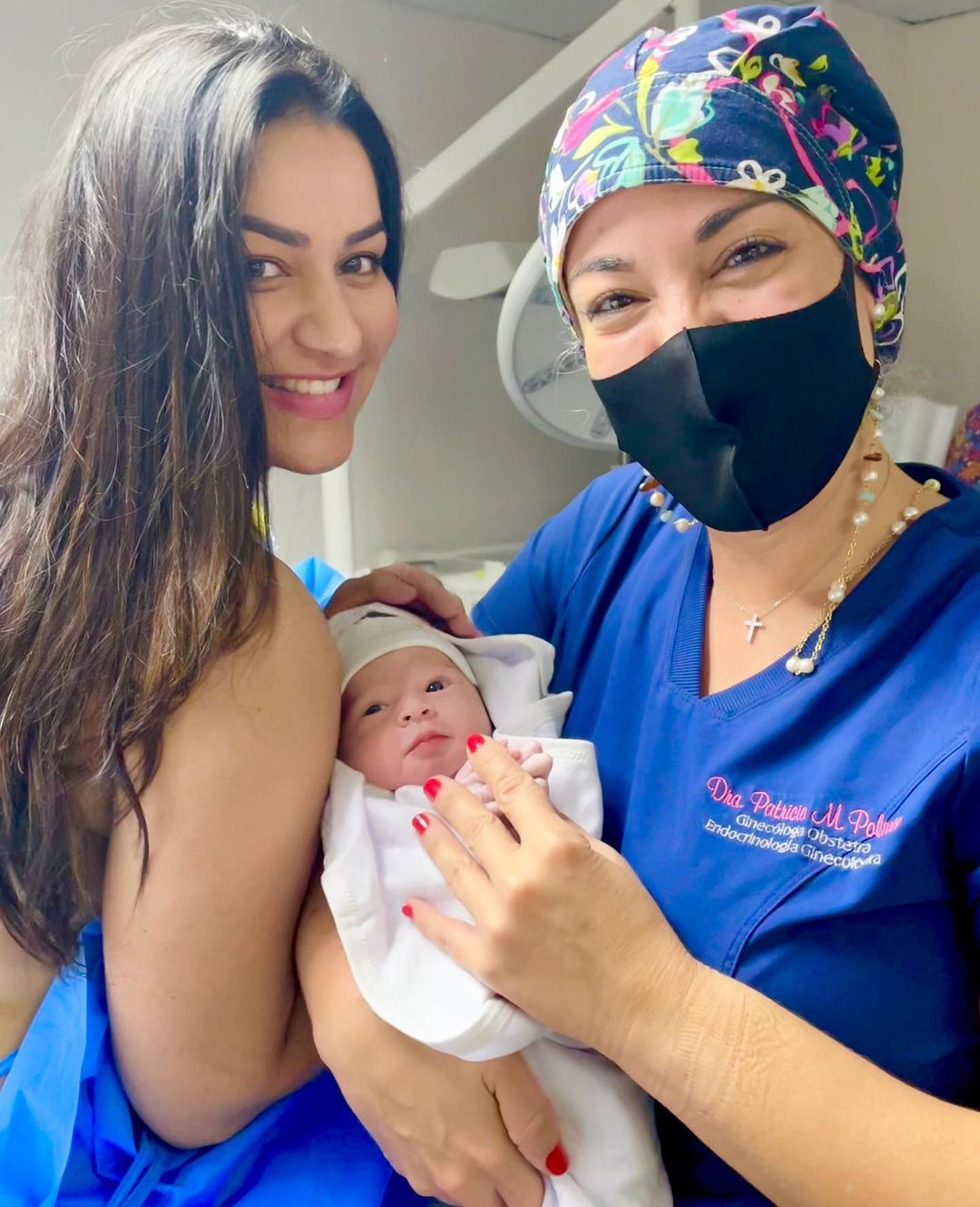 Nació María José, primera hija de la cantante colombiana Tueska