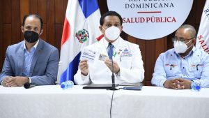 Autoridades sanitarias abordan levantamiento restricciones contra COVID