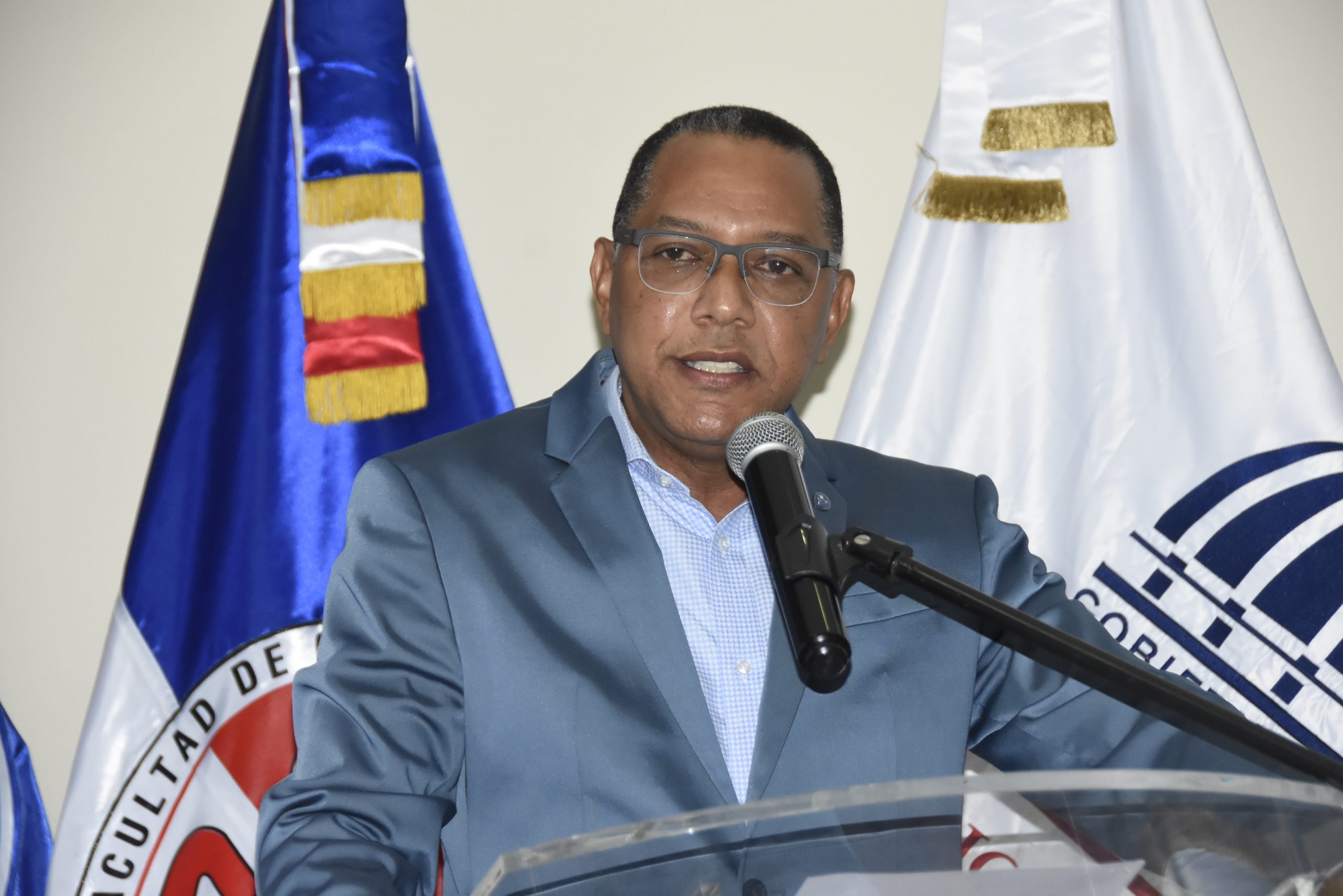 UASD e Interior y Policía capacitan servidores en asuntos migratorios