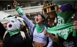Colombia despenaliza el aborto hasta la semana 24