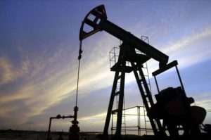 Genera reacciones propuesta de modificación a ley de hidrocarburos