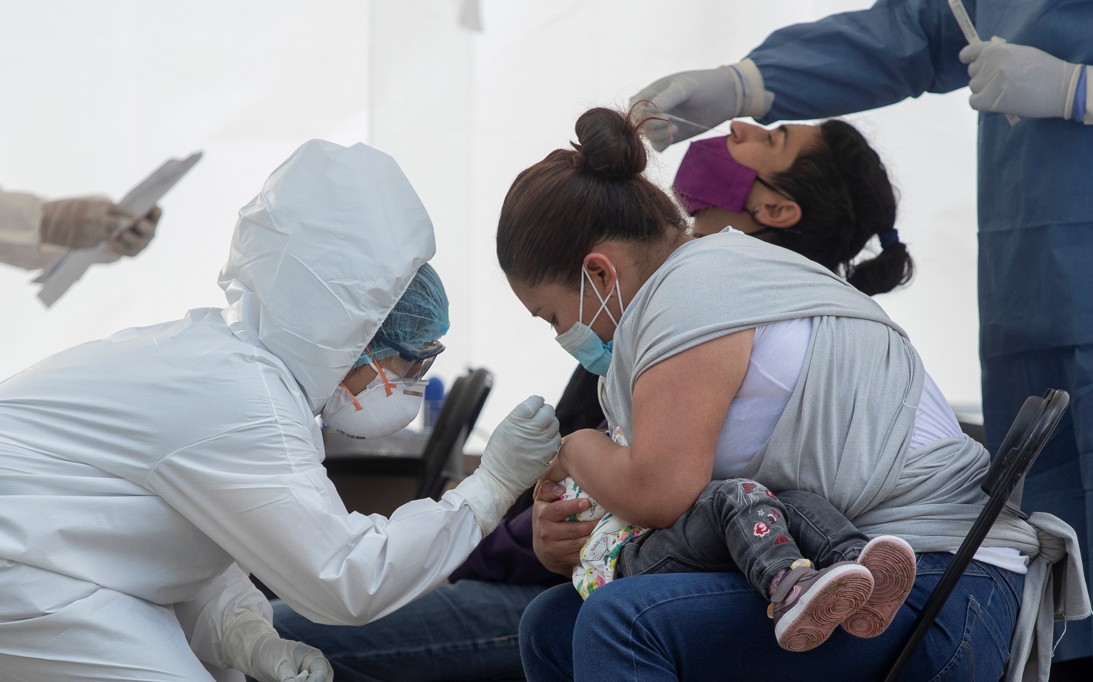 OMS pide más fondos para que emergencia por COVID-19 termine en 2022