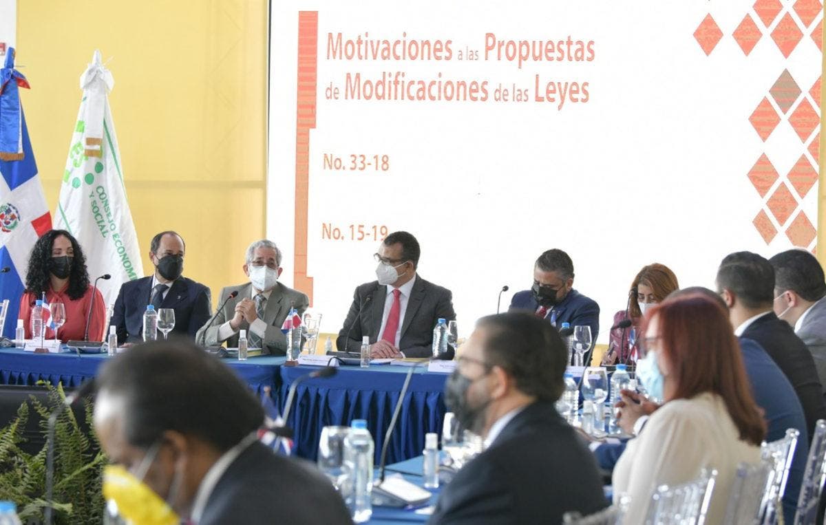 Debates mesa electoral arrancan formalmente a puertas cerradas