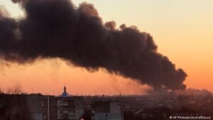 Rusia bombardea Leópolis con misiles lanzados desde el Mar Negro
