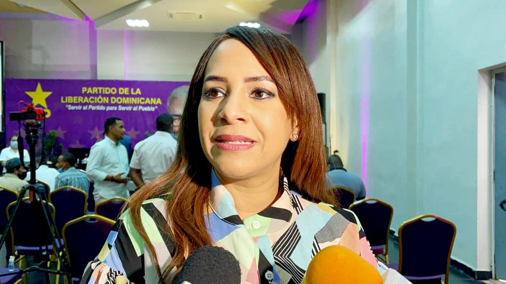Karen Ricardo califica como un “total fracaso” la gestión de Abinader