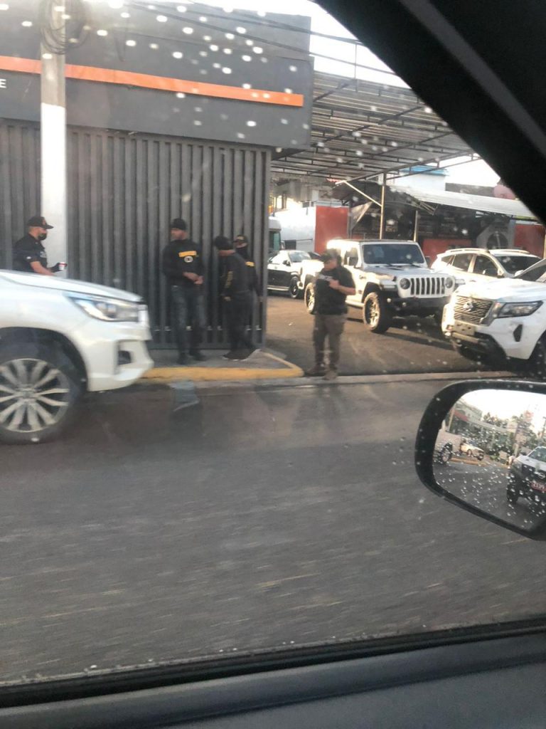 Allanamientos en Santiago contra presunta red de lavado de activos
