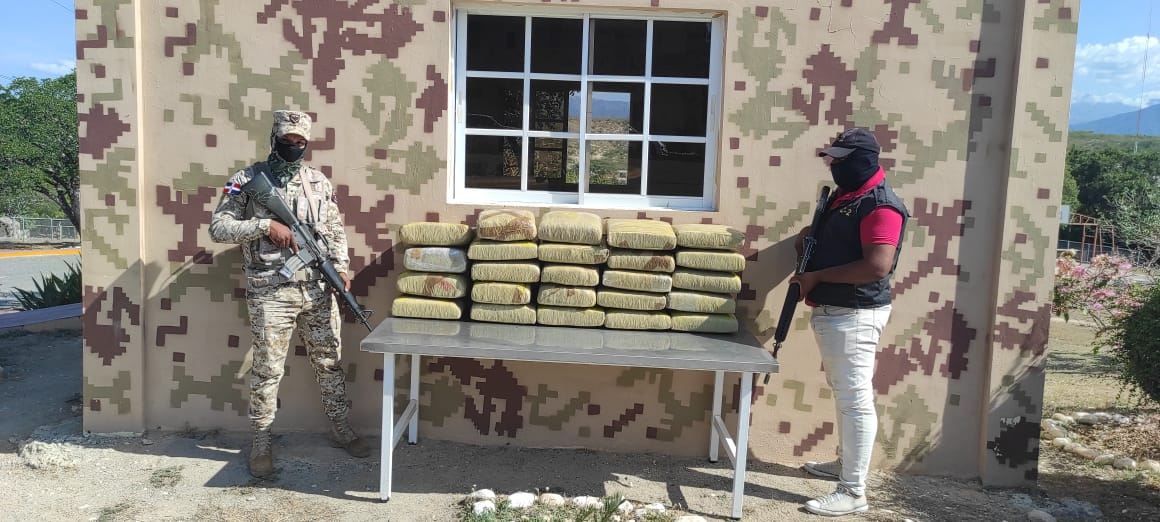 Cesfront decomisa más de 243 libras de marihuana en Jimaní