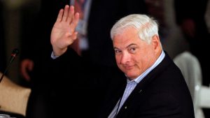 Martinelli pide medio millón de seguidores como regalo de cumpleaños
