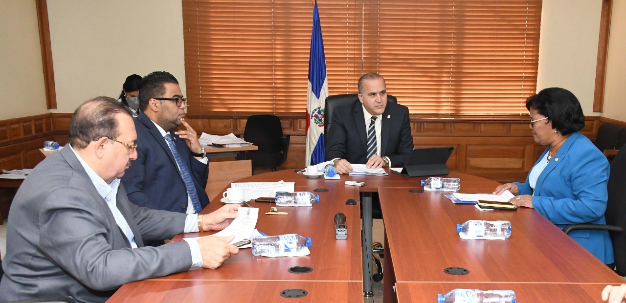Comisión del Senado inicia estudio proyecto de Ley de hidrocarburos