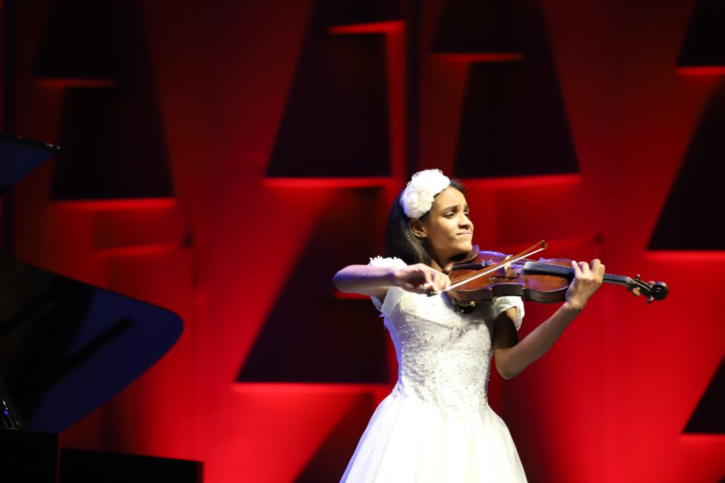 Anuncian ganadores del BritchamDR Young Musician of the Caribbean Award