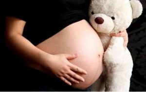 Maternidad temprana: drama oculto con miles de casos en Latinoamérica