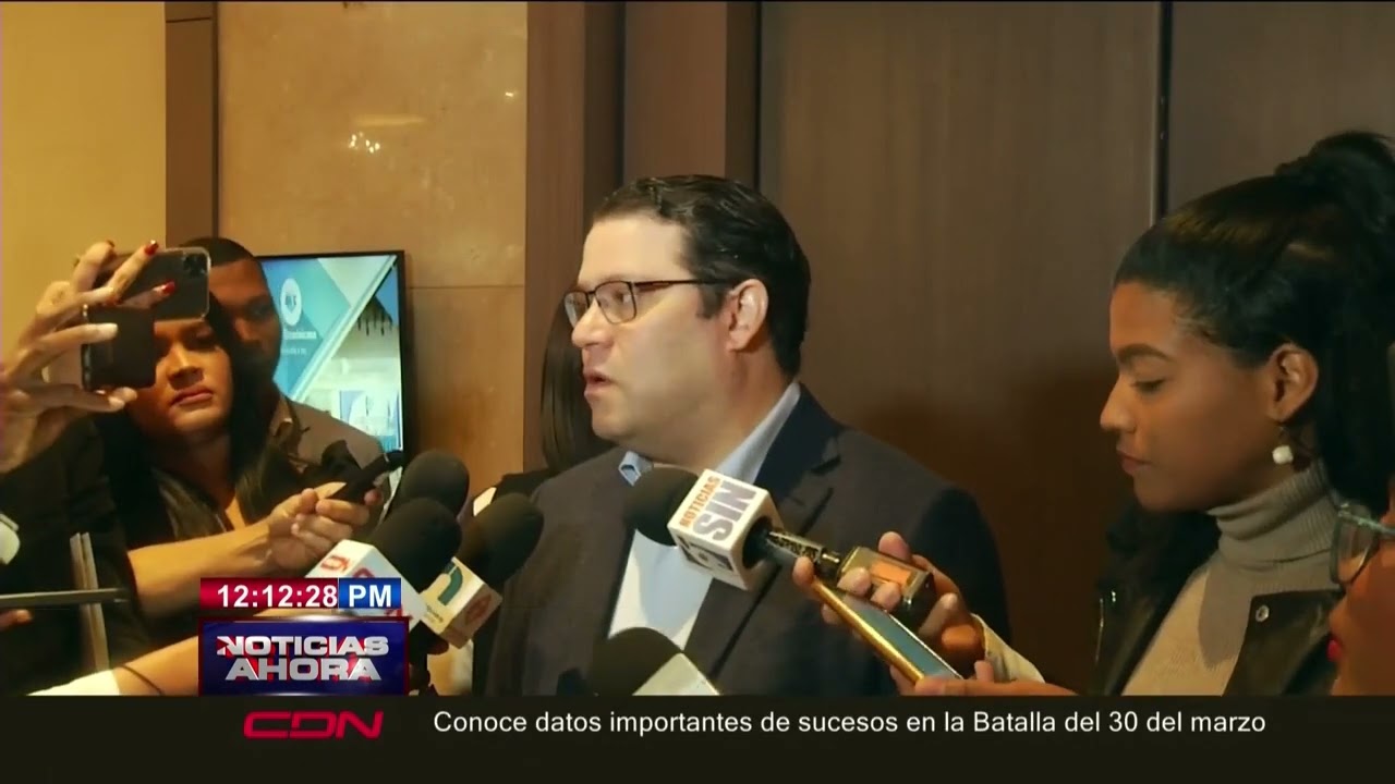 Aduanas dice no está autorizado para detalles investigación yate ruso