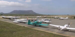 Realizan trabajos de acondicionamiento de aeropuerto de Montecristi