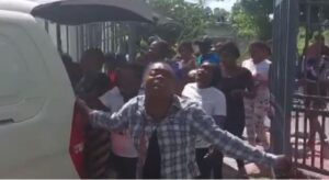 Entre llantos y sed de justicia sepultan niños asesinados a machetazos