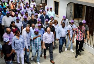 Domínguez Brito recibe respaldo de dirigentes en Puerto Plata