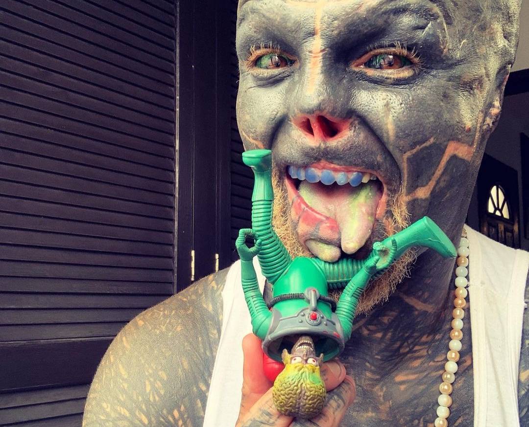 Black Alien, el hombre que quiere ser un extraterrestre