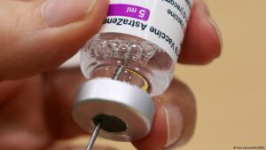 Piden al gobierno explicar caso negociaciones con AstraZeneca 