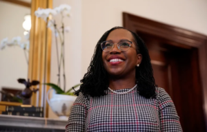 Ketanji Brown primera jueza afroamericana de la Corte Suprema en EEUU