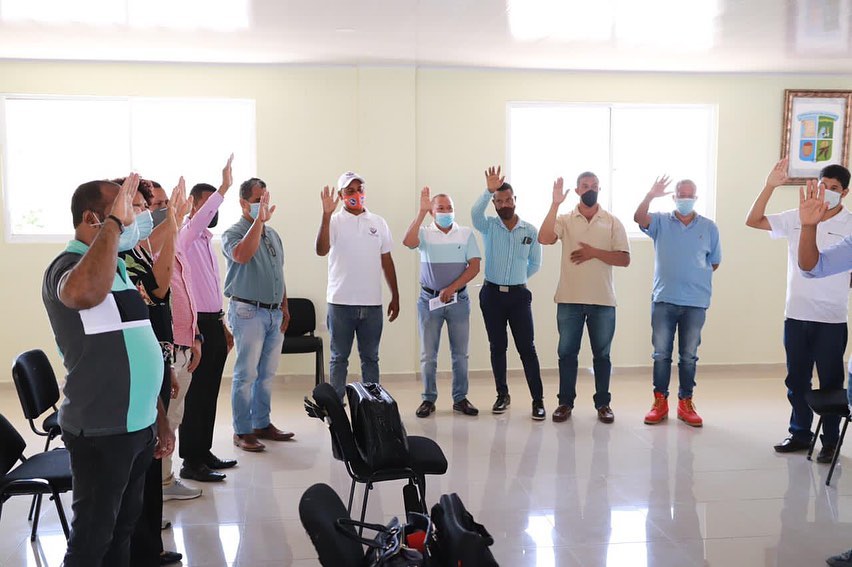 https://ayuntamientolosalmacigos.gob.do/