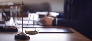 Imponen garantía económica a hombre por estafa con venta de vehículo
