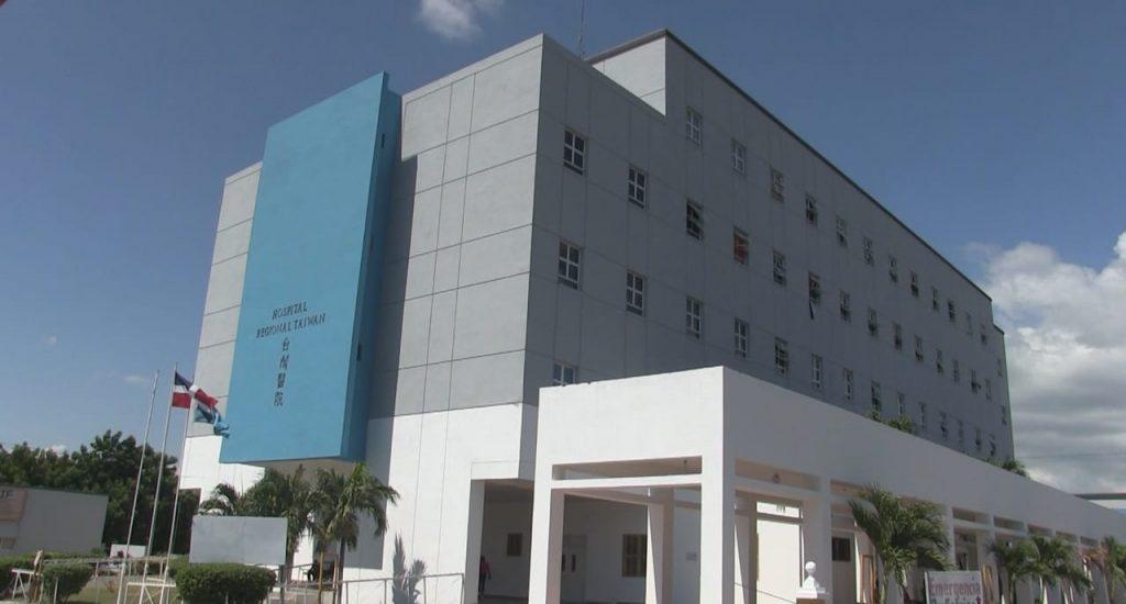 Hospital Taiwán asistirá a señora que denunció mala práxis médica