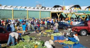 Demandan remozamiento del mercado de la avenida Duarte
