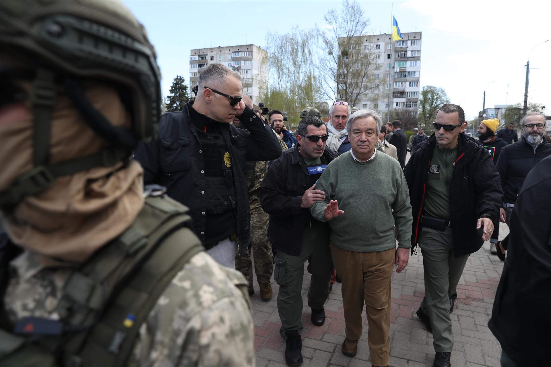 Instan a Rusia a colaborar en investigación de crímenes de guerra