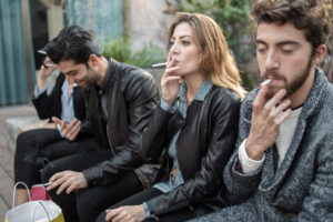 Número de fumadores bajó 13 % en el mundo al comenzar la pandemia