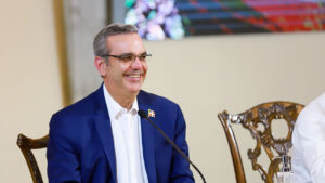 Presidente Luis Abinader agotará agenda de trabajo en Haina 