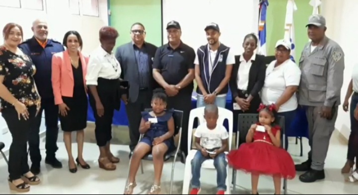 Inician vacunación contra rubéola, sarampión y poliomielitis en Monte Plata