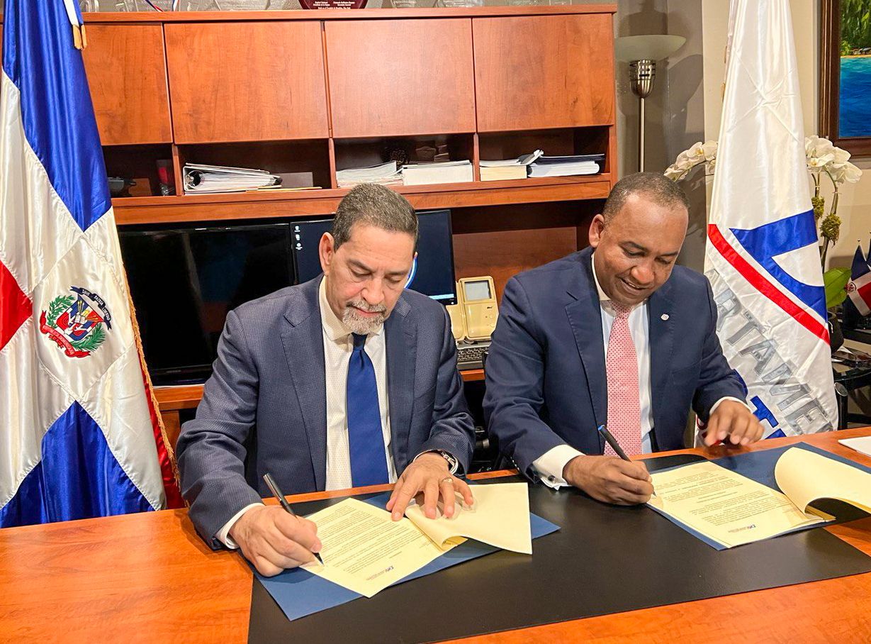 Departamento Aeroportuario inicia promoción aviación privada RD en NY