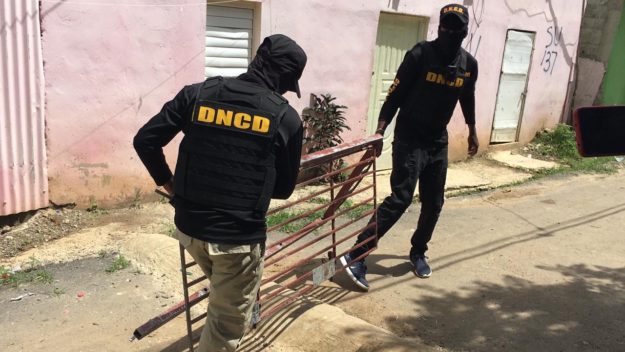 DNCD realiza operativos en Hato Mayor apresa varias personas